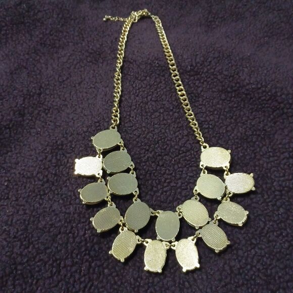 HEY VIV! Vintage Two Tiered Bib Style Necklace, 21" - Picture 4 of 5